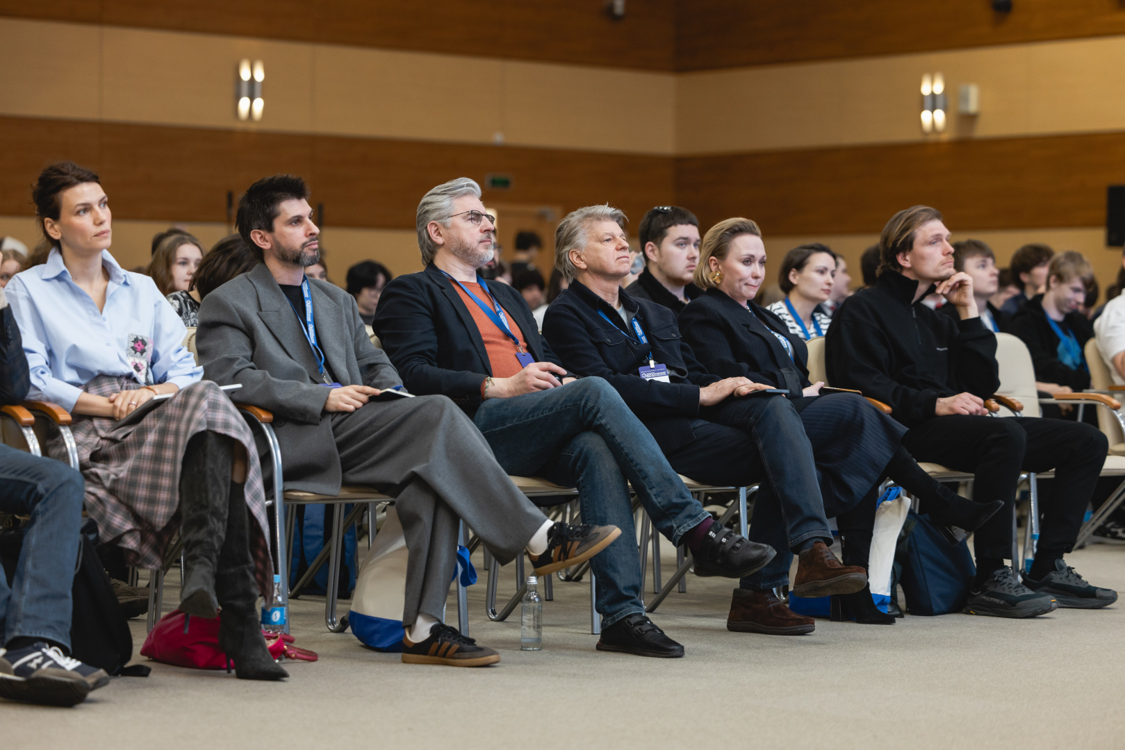 Дискуссия_креативные индустрии2.jpg Дискуссия_креативные индустрии2.jpg