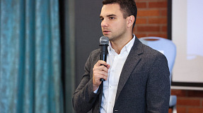 Более 200 предпринимателей пришли на «Открытый разговор» с надзорными органами Приморья