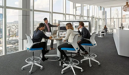 Делимся с вами карточками от центра «Мой Бизнес» 